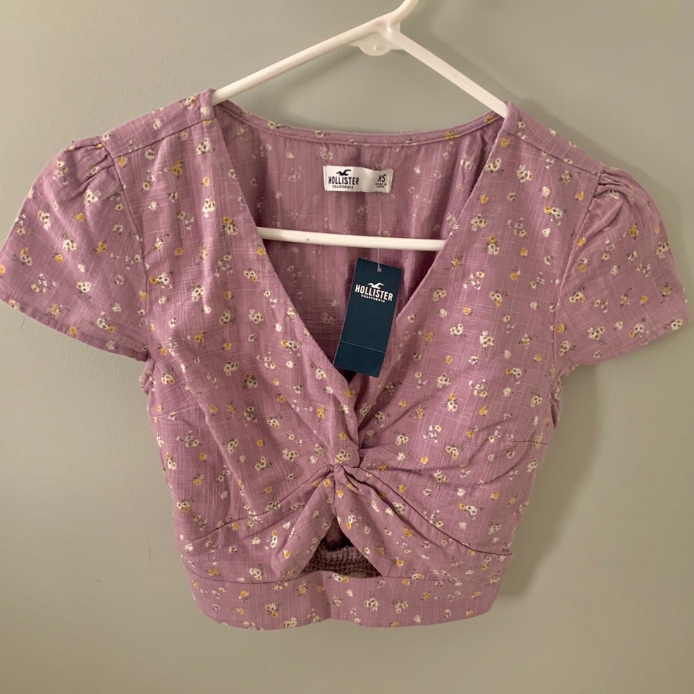 Hollister purple keyhole top